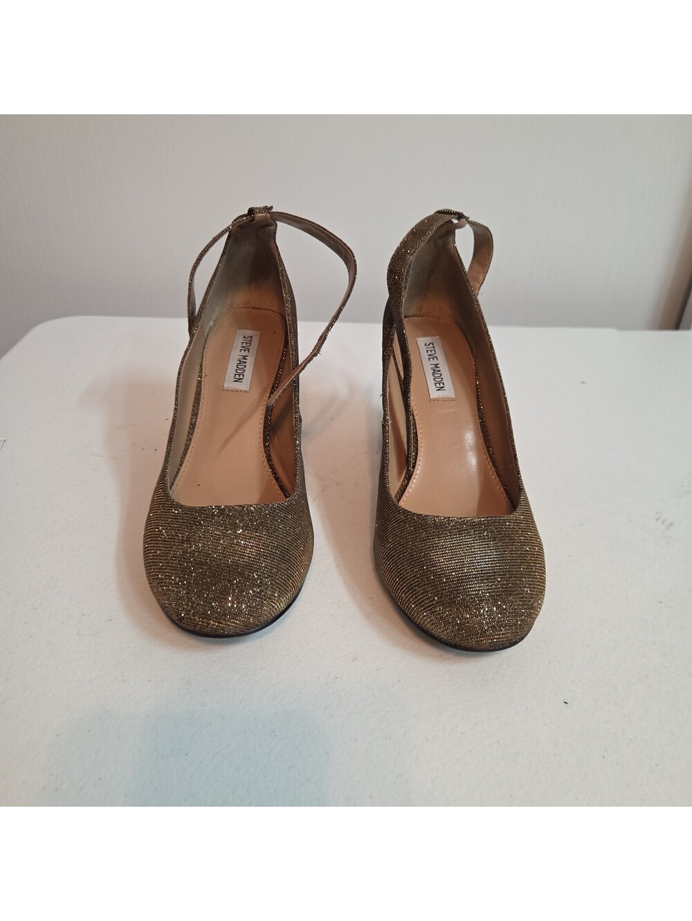 women's Steve Madden gold glitter ankle-strap heels size 8.5